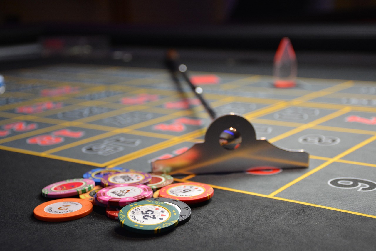 Slot Volatility Explained: Why Big Wins Come With Bigger Risks